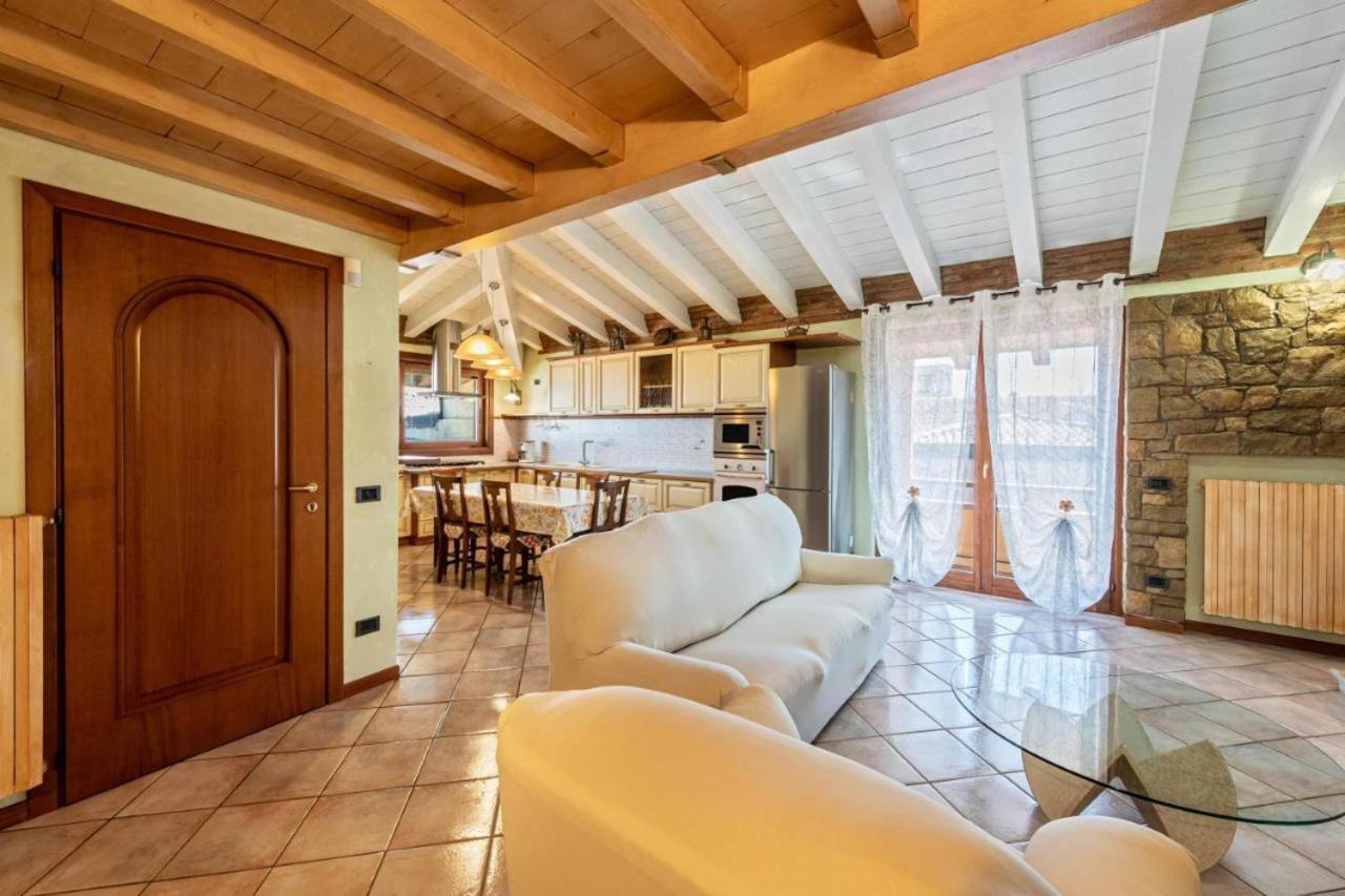 Casa Vacanze Baccolo Polpenazze del Garda Ngoại thất bức ảnh